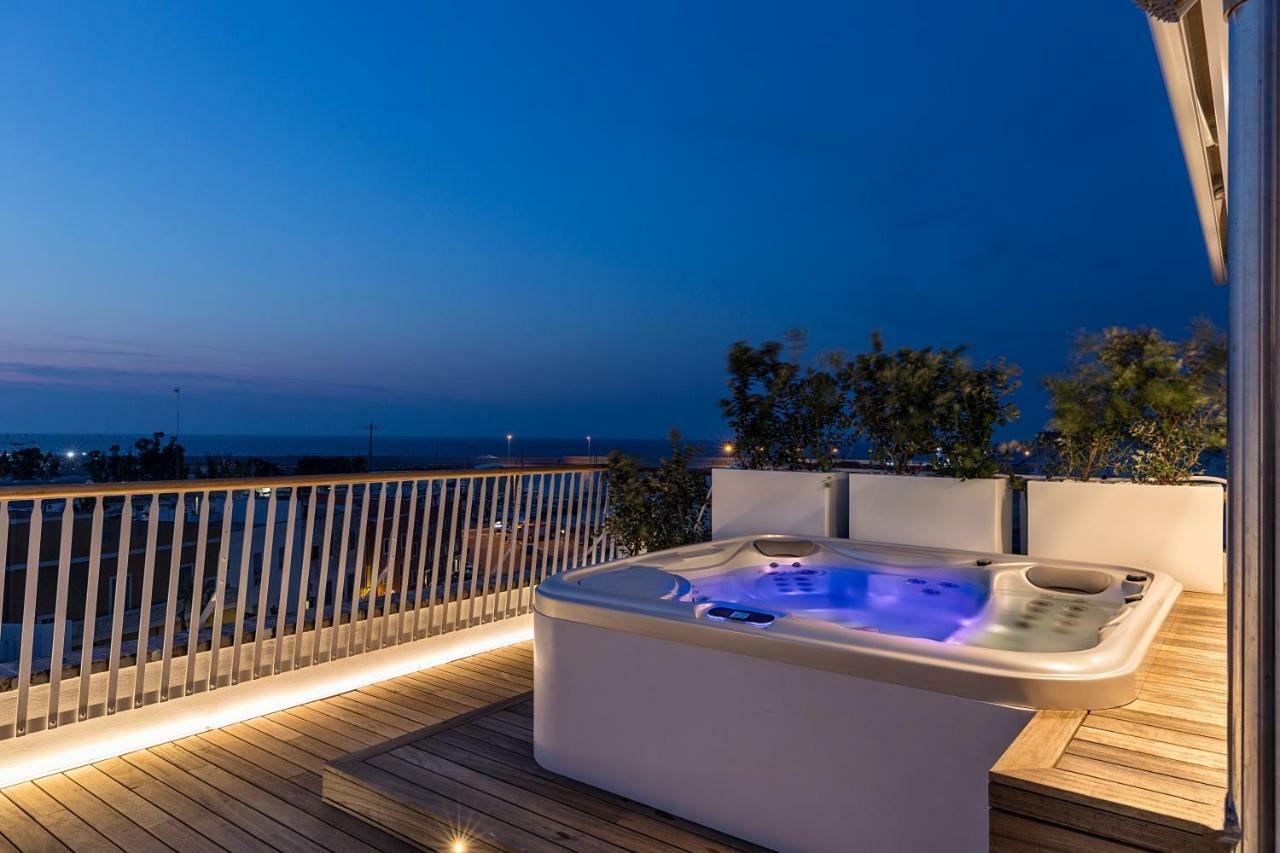Ferienwohnung Attico Sul Porto Antico Monopoli Exterior foto